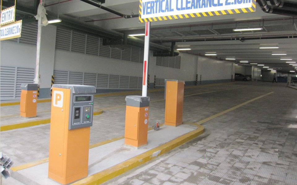 Système de contrôle des parcs de stationnement